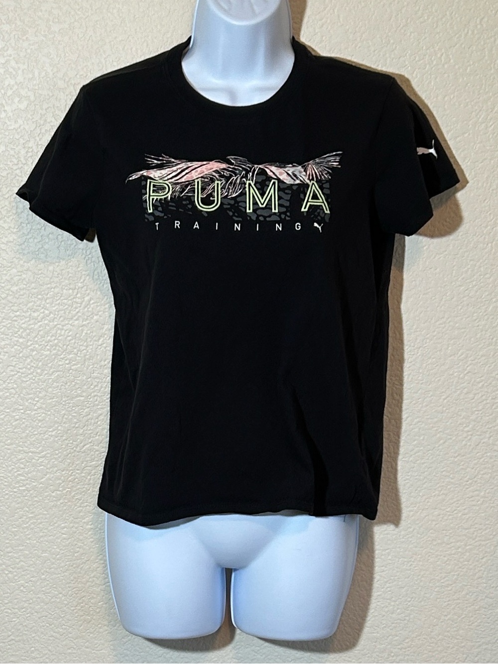 2/$10 Puma Black Cotton Short-Sleeve Floral Logo Tee Small